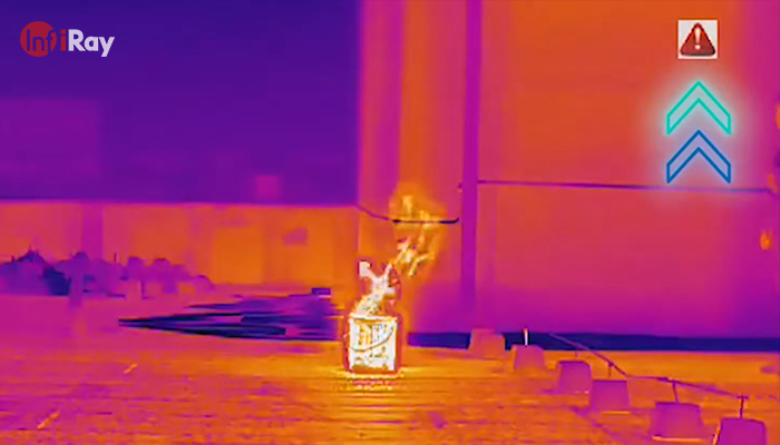 06InfiRay_thermal_imaging_is_warning_the_fire_point.png